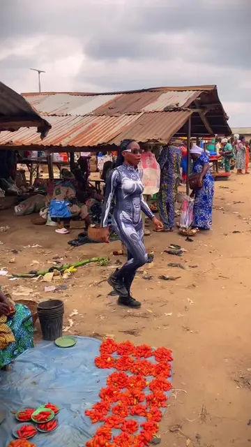 Robot girl don enter market to buy pepper 🌶️ 🤪😂