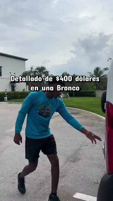 Una Bronco merece más que un simple lavado. 🧼✨ 💰 $400 FULL DETAIL 🫧 Limpieza 