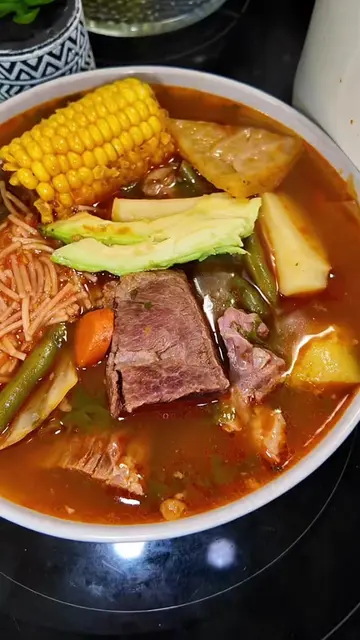 🍲🥩 Beef Mole de Olla – My Style! 🤤 Today I made a delicious Mexican Beef Mole