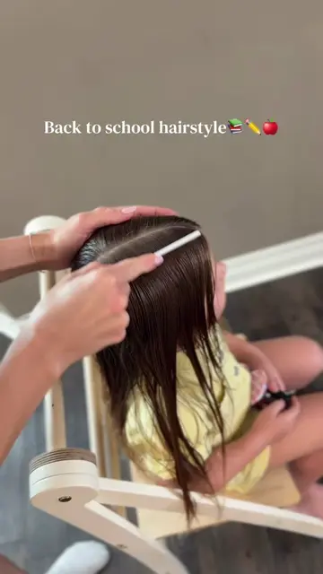 Back to school hairstyle 📚✏️🍎  Bows made from hair are so much fun! I haven't 