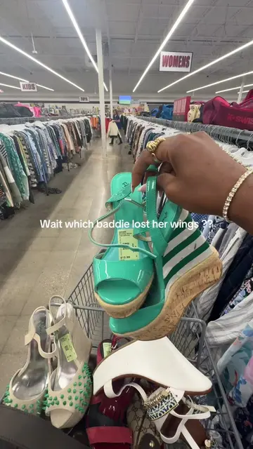 Well one baddies trash is another baddies treasure  #thrifted #thriftfinds #heel
