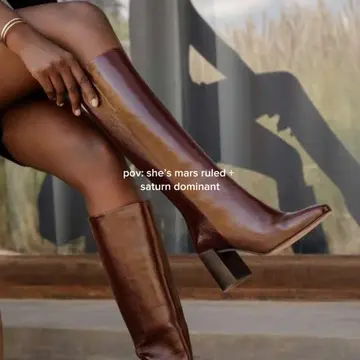 she’s moves through life with purpose 👢*ೃ༄ drop a photo of yourself or your per