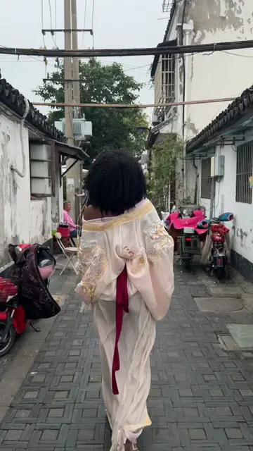 transformed into a chinese princess for the day! ☺️ this felt like a full day of