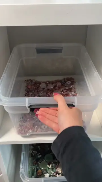 the very last love confetti scoops!! this mix won’t be back again until February