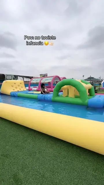 Tampoco sé nadar por eso estoy en la piscina de niños xd  #cianeza #chiclayo #ju