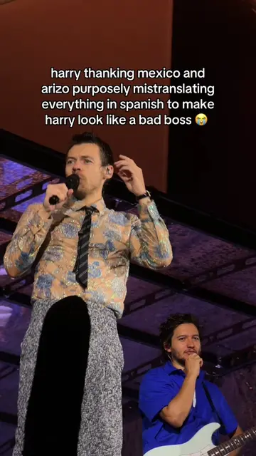 i love how tight knit this band is they’re literally familyyy  @HSHQ #harrystyle