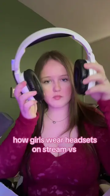just no🤣🤣 #headset #gaming #streamer #relate #funnystream 