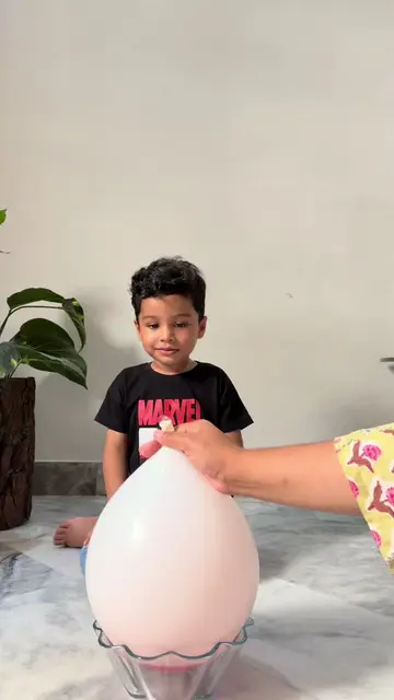 🫧 Foaming Balloon Experiment Science behind it: When you shake the bottle, the 