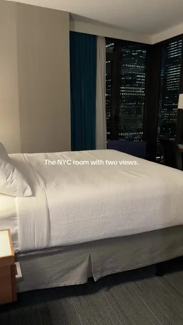 I stayed in a King Room at The Cloud One New York-Downtown with both city and ri