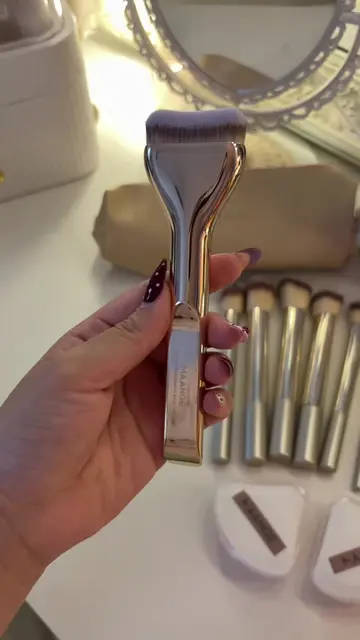 My favorite affordable brushes 🤍 @MAANGE Cosmetic Tool #maangebrushes #fyp #mak