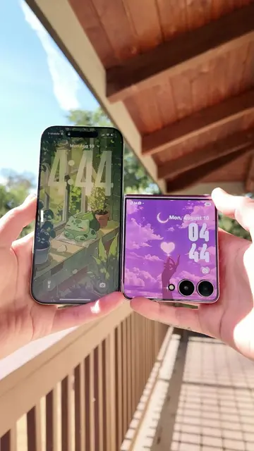 iPhone 17 vs Z Flip8 ✨ Video Comparison✨ ##Zflip8##galaxyzflip8##iPhone17##Tech#