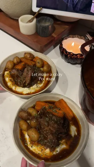If there is one meal that belongs on your fall dinner table, it’s a cozy pot roa