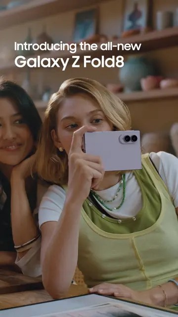 Hold it like a digicam. Just shoot 📹 Dual 50 MP camera, #GalaxyAI for your edit