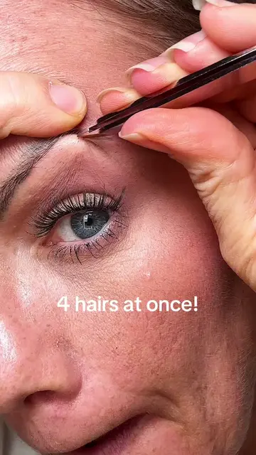 Who knew tweezers could make me this happy! 💃🏻 #tweezer #tweezers #eyebrowshap