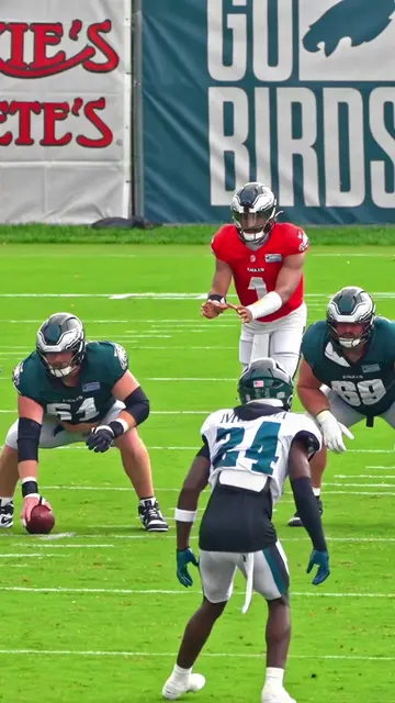 Right on Q #eagles #nfl #quinyonmitchell 