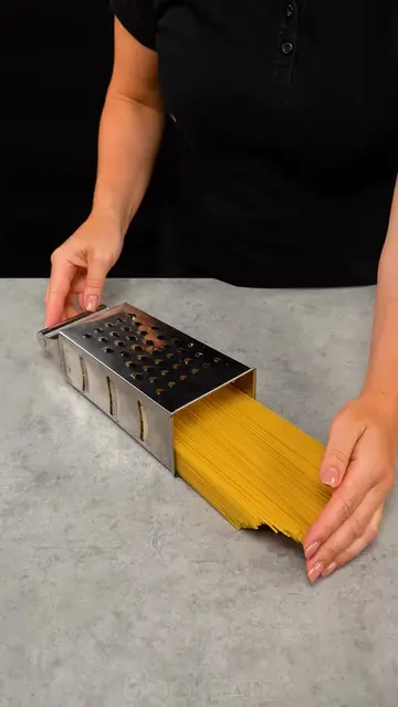 The pasta recipe that impresses every time! Ingredients spaghetti: 500 g (18 oz)