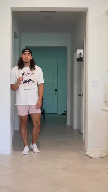 Welcome back to “anyone can do this” A series where I show you viral workout vid