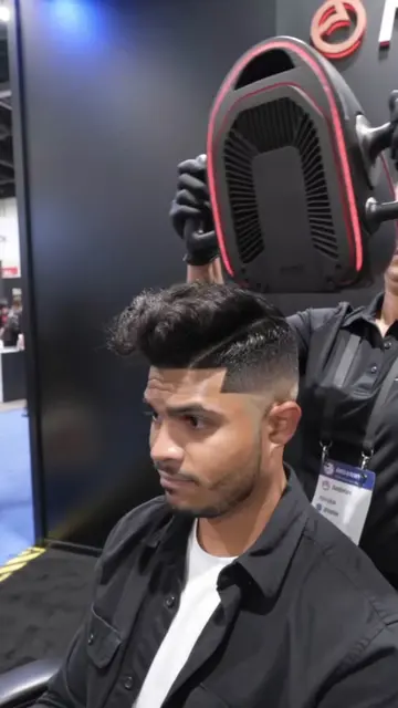 automatic haircut  machine in future amazing transmission#technology  #haircuttr