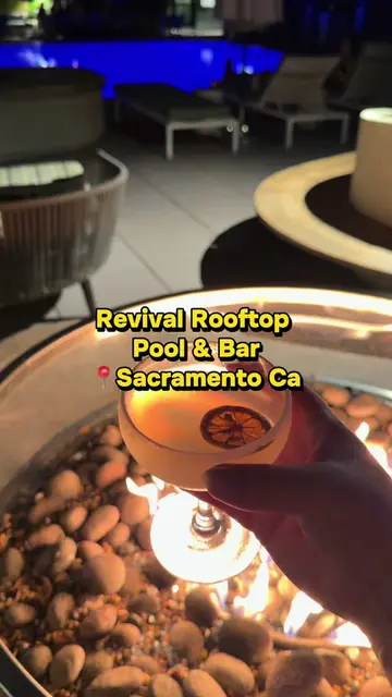 Nothing like a lemon drop on a rooftop pool and bar 😎 📍Revival 500 J St, Sacra