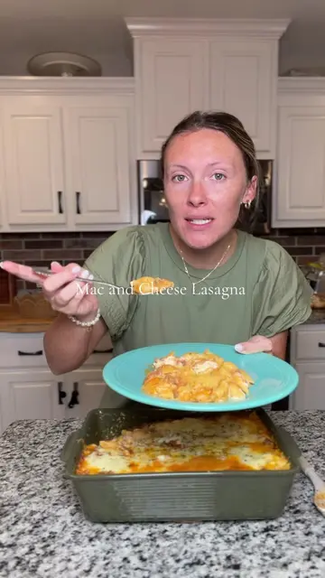 Your new family favorite 🤤🧀 Mac & Cheese Lasagna. Because why choose between t