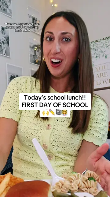 We are back with school lunches! YAY!! When do you go back to schools #foodmukba