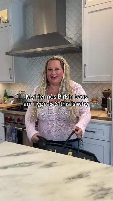 Sisters not twins🖤 #hermesbirkinbag #birkin40 #unhinged #whatsinmybag #maryberr