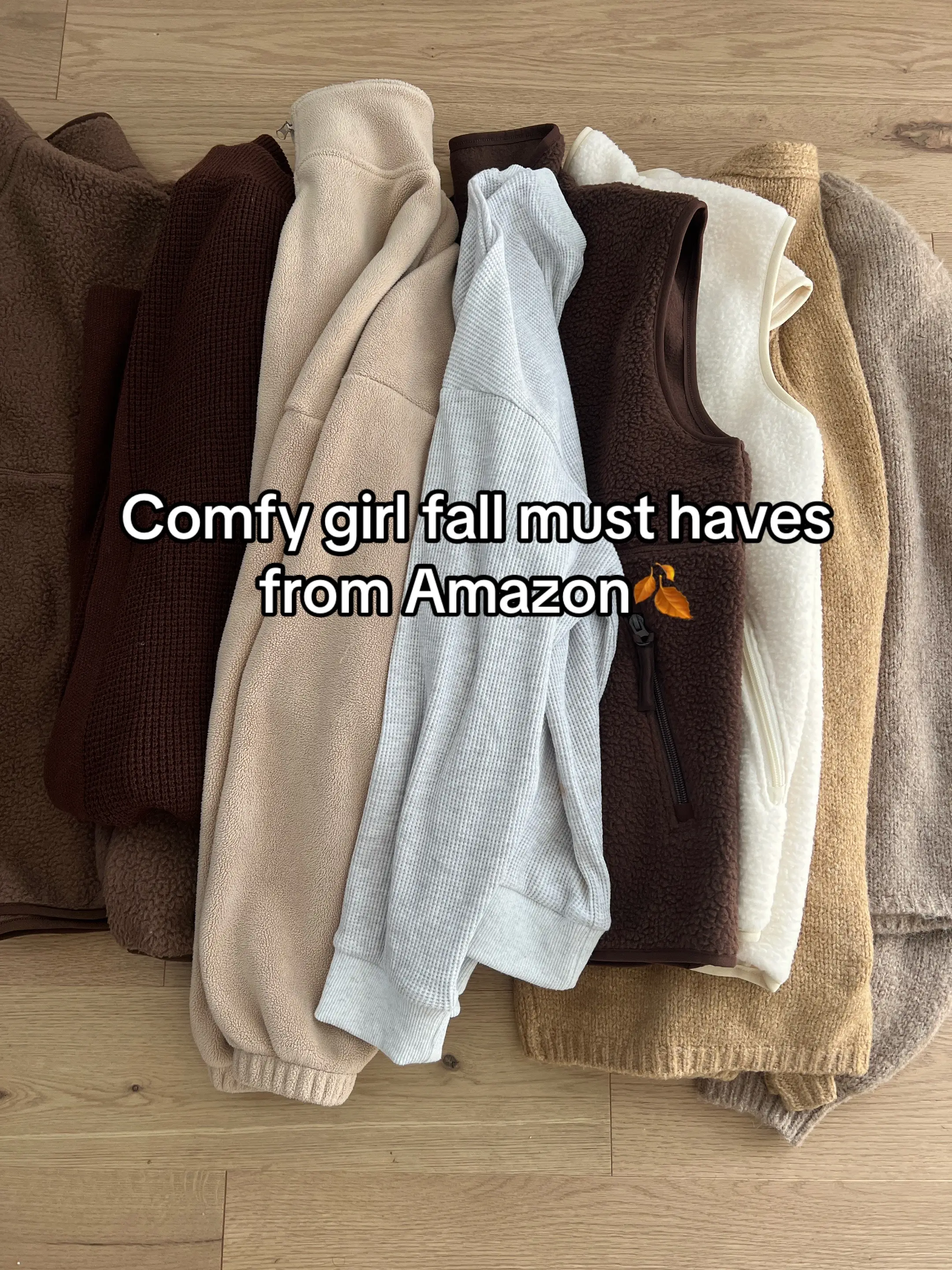 Fall essentials for the everyday girly🍂 on my storfront under “ fall clothes I 