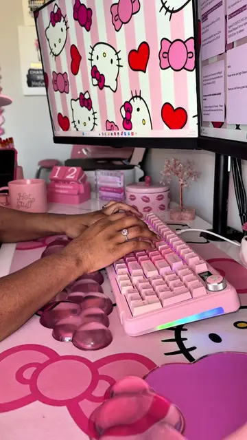 A little peek into my workday as a Medical Records Specialist 💕👩🏽‍💻 Just me,