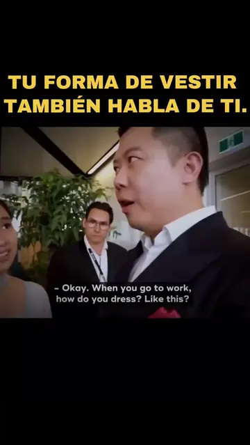 No se trata de vestir caro. Se trata de entender que cada entorno tiene su propi