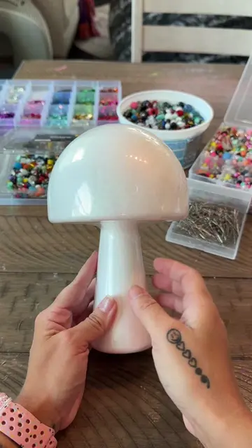 DIY BEADED MUSHROOM: PART 2 ✌🏼  A beaded Christmas tree and now.. a beaded mush