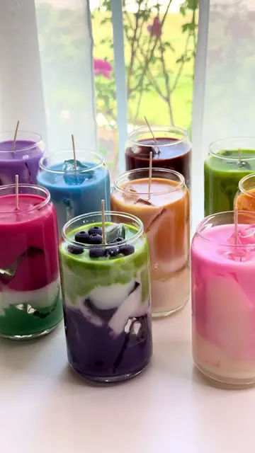 trimming candle wicks 🕯️🧋 #asmr #candlemaking #jeelookusa #candleworkshop 