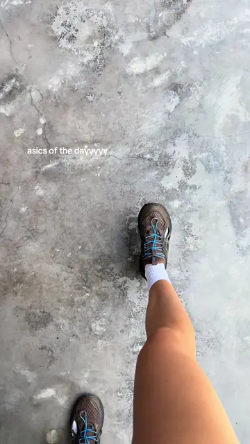@ASICS of the day in baliii  #asics #asicssportstyle #sneaker #trend #walk 
