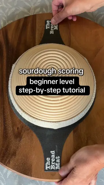 Step-by-step sourdough scoring tutorial. Beginner level. #sourdough #beginnersou