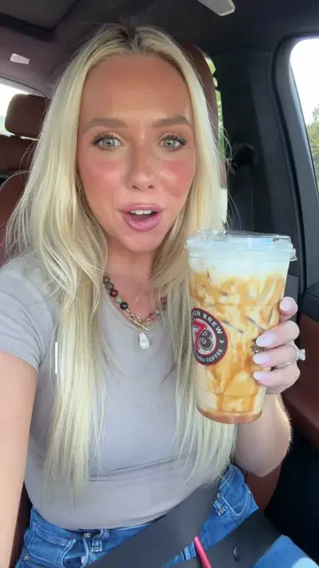 @7brewcoffee this order was my favorite YET🍂🥰☕️ order a medium iced SF cookie 