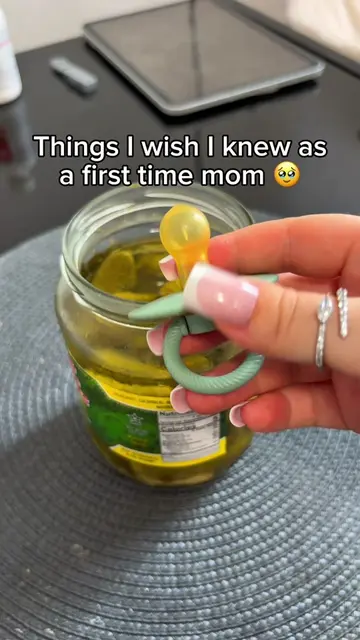 Things I wish I knew as a first time mom!! 🥹🍼 Mom hacks & Teething baby relief