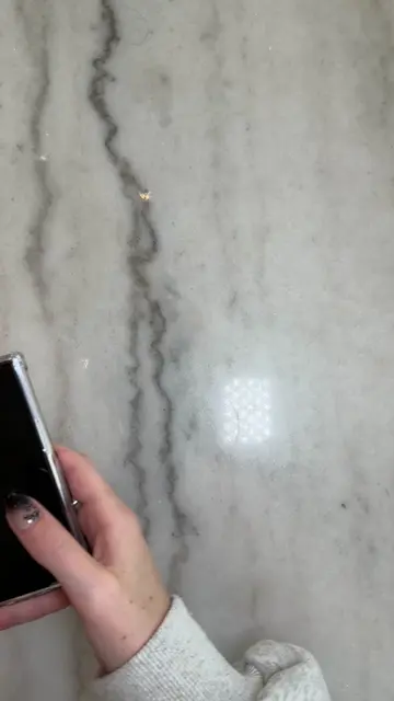 genuinely obsessed with this phone! it's my favorite phone that I've ever had! �