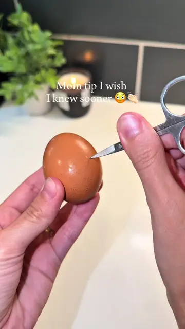 Easy way to introduce yolks to babies😄👏🏻 #LifeHack #momtips #hacks #foodhacks