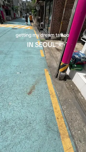 let’s go get my dream tattoo in seoul 🐱  thank you so much @✮✩ min ✩✮ ily 😻 #t