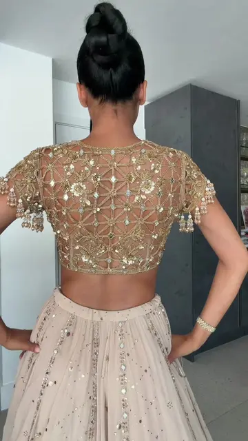 how UNREAL!!! outfit is Label Sanya Gulati, jewellery is @SOKORA JEWELS #recepti