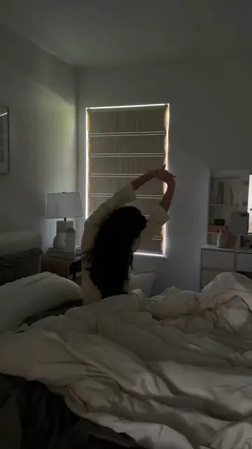 a good morning reset bc the weekend is coming up ⛅️🌻🧺 love starting the weeken