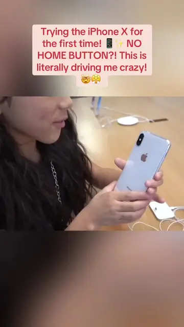 Trying the iPhone X for the first time! 📱✨ NO HOME BUTTON?! This is literally d