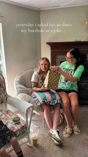 Yesterday I asked my best friend to shave my butthole as a joke… so naturally, t