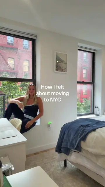 AND NOW I LIVE HERE!!!!!! I’m so happy !!!! #nyc #moving #newyorkcity #movington