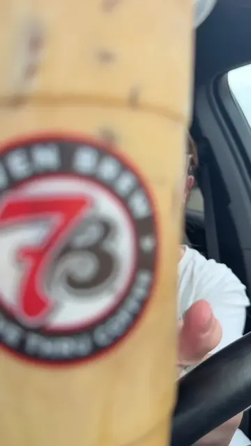 sorry not sorry for another coffee video 🤷‍♀️ this 7 Brew order was cheap, deli