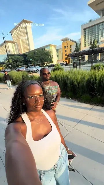 #Ad Chicago date night idea unlocked 🏀✨ We switched things up with a @Chicago S