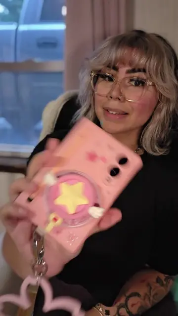 I present to you my custom Sakura zfold8 case 🌸 🥹 she's stunning!! #galaxyzfol