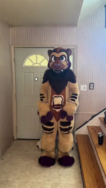 The British are here! @💜charge💜 #furry #fursuit #costume #cosplay #british 
