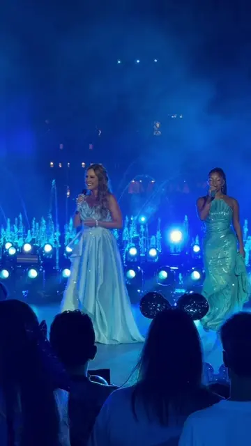 ❤️STUNNING!! 🚨Voice of animated Ariel and  live-action Ariel perform at Disneyl