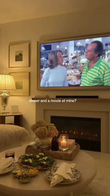Something's Gotta Give and comfort food 💌#romcom #cozyhome #nancymeyersmovie #N