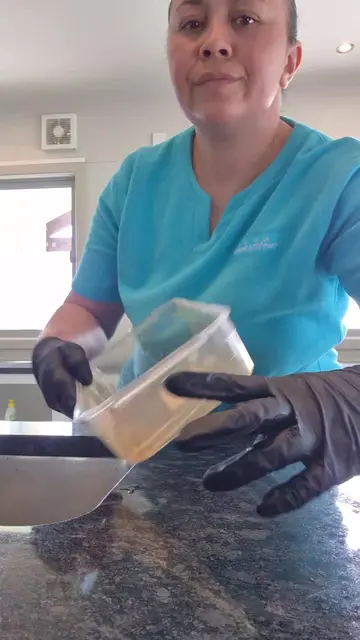 Good Lil hack on how I clean these containers. I use to find scrubbing with a di